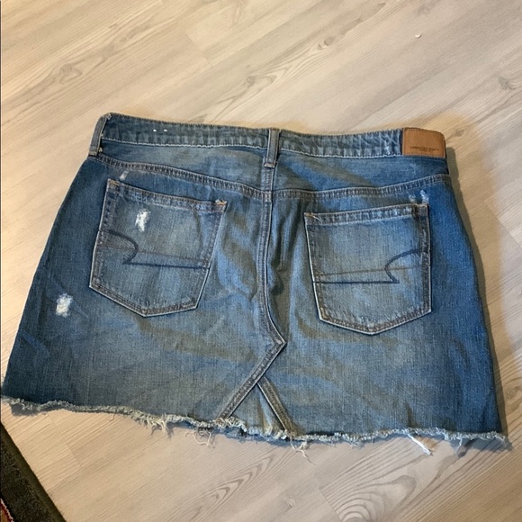 American Eagle Outfitters Blue Mini Skirt Casual Distressed - Picture 4 of 4